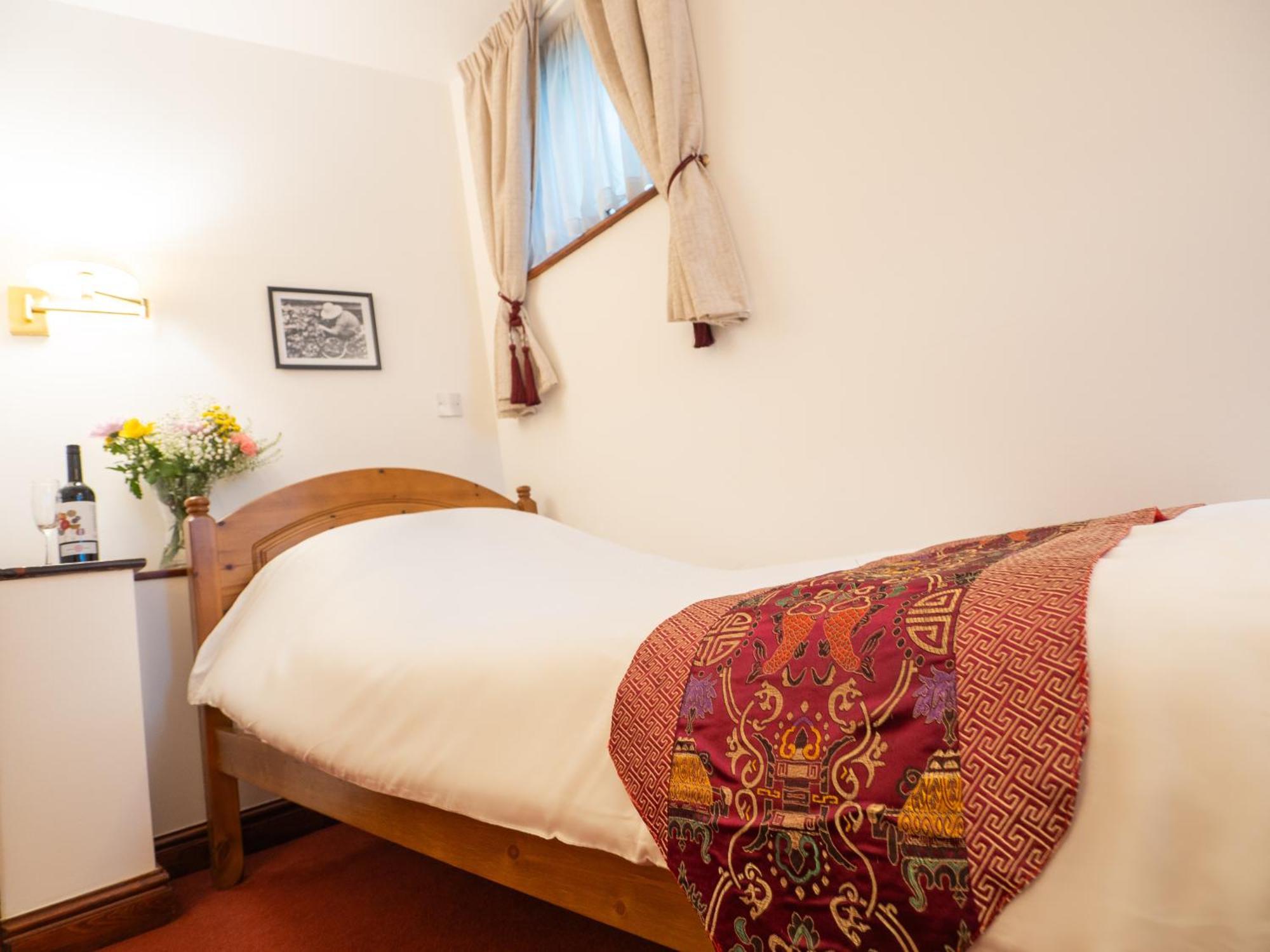 Garden Hotel Bangor  Quarto foto
